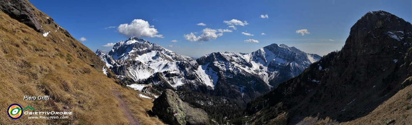 54 In discesa sul sent. 217 dei Tre Pizzi al Monte Campo.jpg